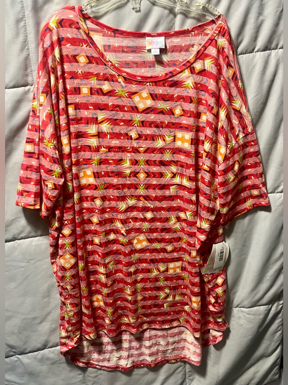 Lularoe Size L Large Irma Tee T-Shirt Top Red Multi Color